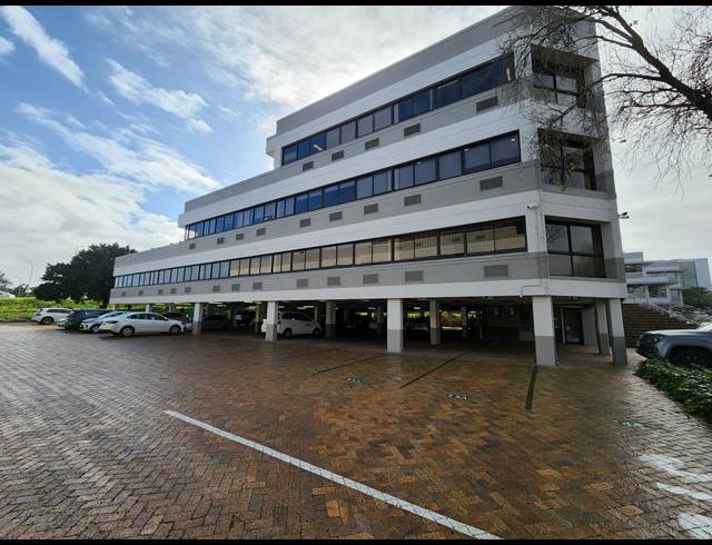 324M² OFFICE TO LET IN PINELANDS